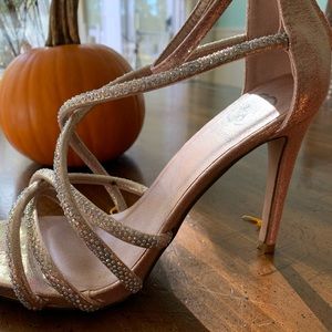 Daisy Fuentes Cocktail Holiday Heels